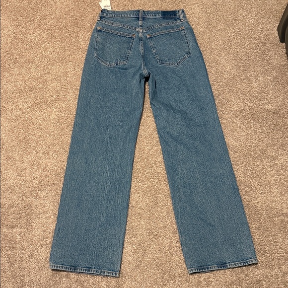 Abercrombie The ‘90s Relaxed Jean High Rise - Picture 3 of 3